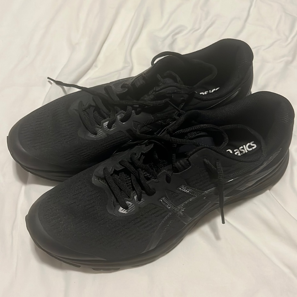 Black ASICS Tennis Shoes - lightly used